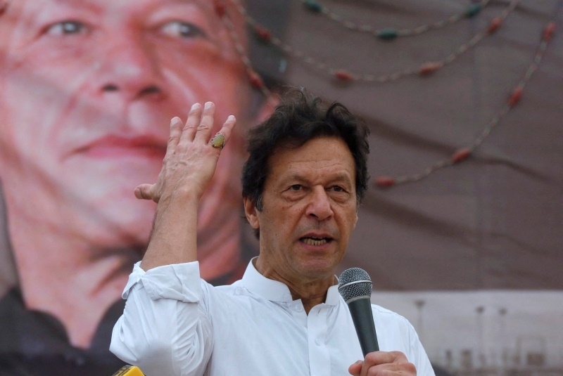 Imran Khan trở thành thủ tướng Pakistan đầu tiên mất chức tại cuộc bỏ phiếu ở Quốc hội